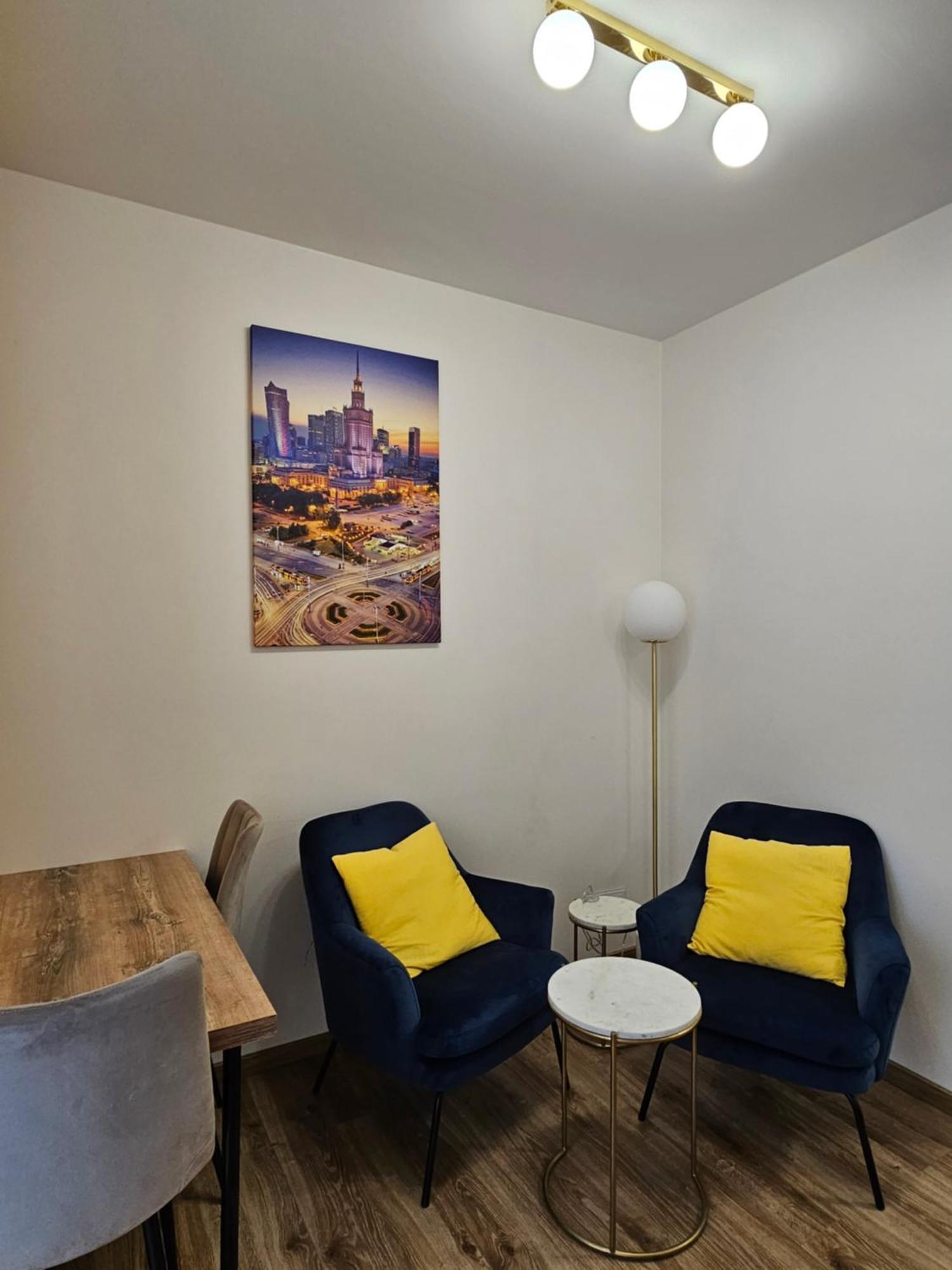 Apartamenty Wola Tower Warsaw Exterior photo