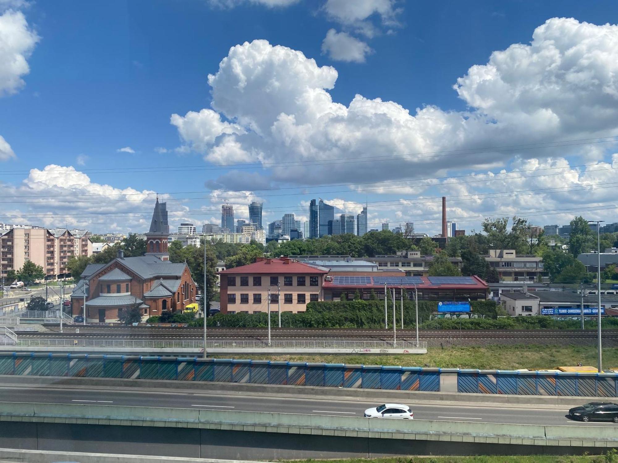 Apartamenty Wola Tower Warsaw Exterior photo
